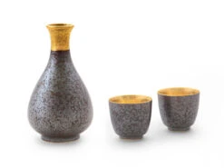 Sake Set Shuki, 1 Karaffe, 2 Becher -EisenKunst Verkäufe sake set shuki 1 karaffe 2 becher 1
