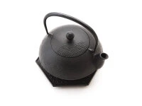 Teekanne, Wasserkessel Kombi-Modell NAMI AOMI, Iwachu, 0,65 L Mit Untersetzer 10 Teekanne, Wasserkessel Kombi-Modell NAMI AOMI, Iwachu, 0,65 L Mit Untersetzer – Bild 8